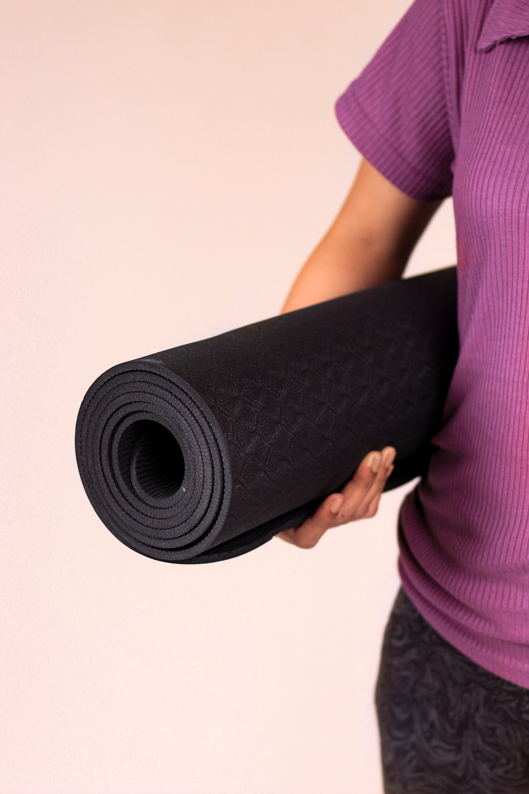 YETI YOGI TPE Yoga Mat – Black – 6mm – product image