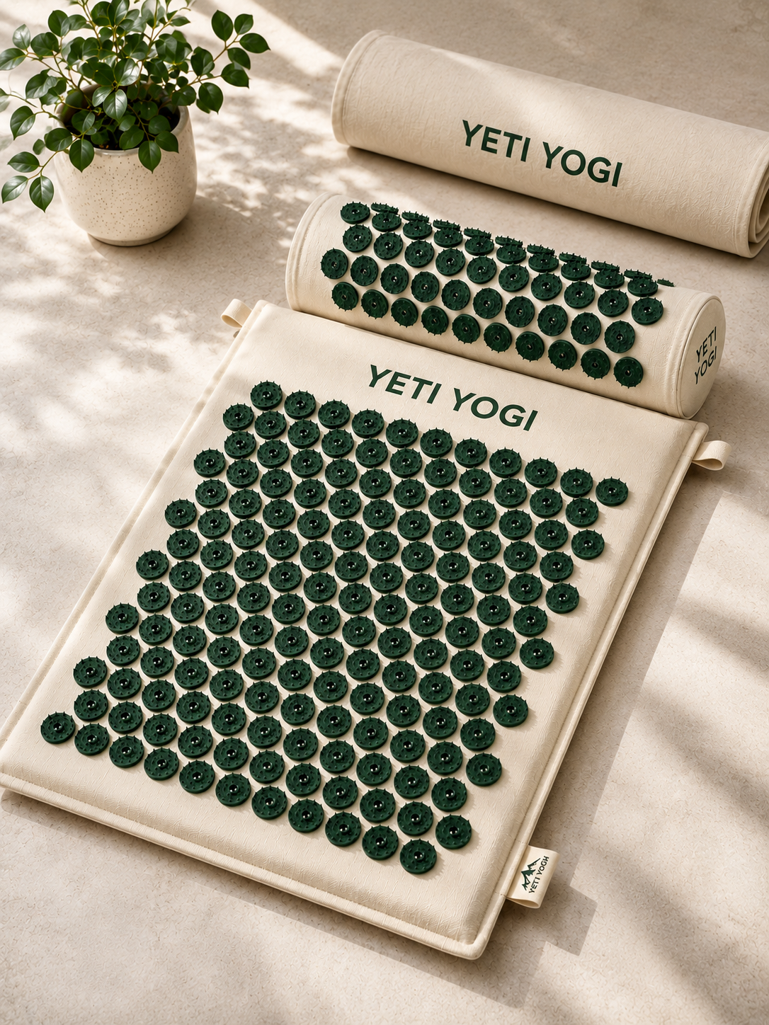 YETI YOGI Warm Cream acupressure mat and pillow set