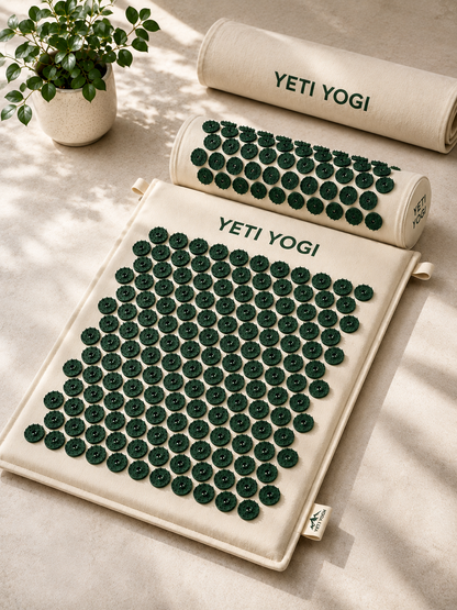 YETI YOGI Warm Cream acupressure mat and pillow set