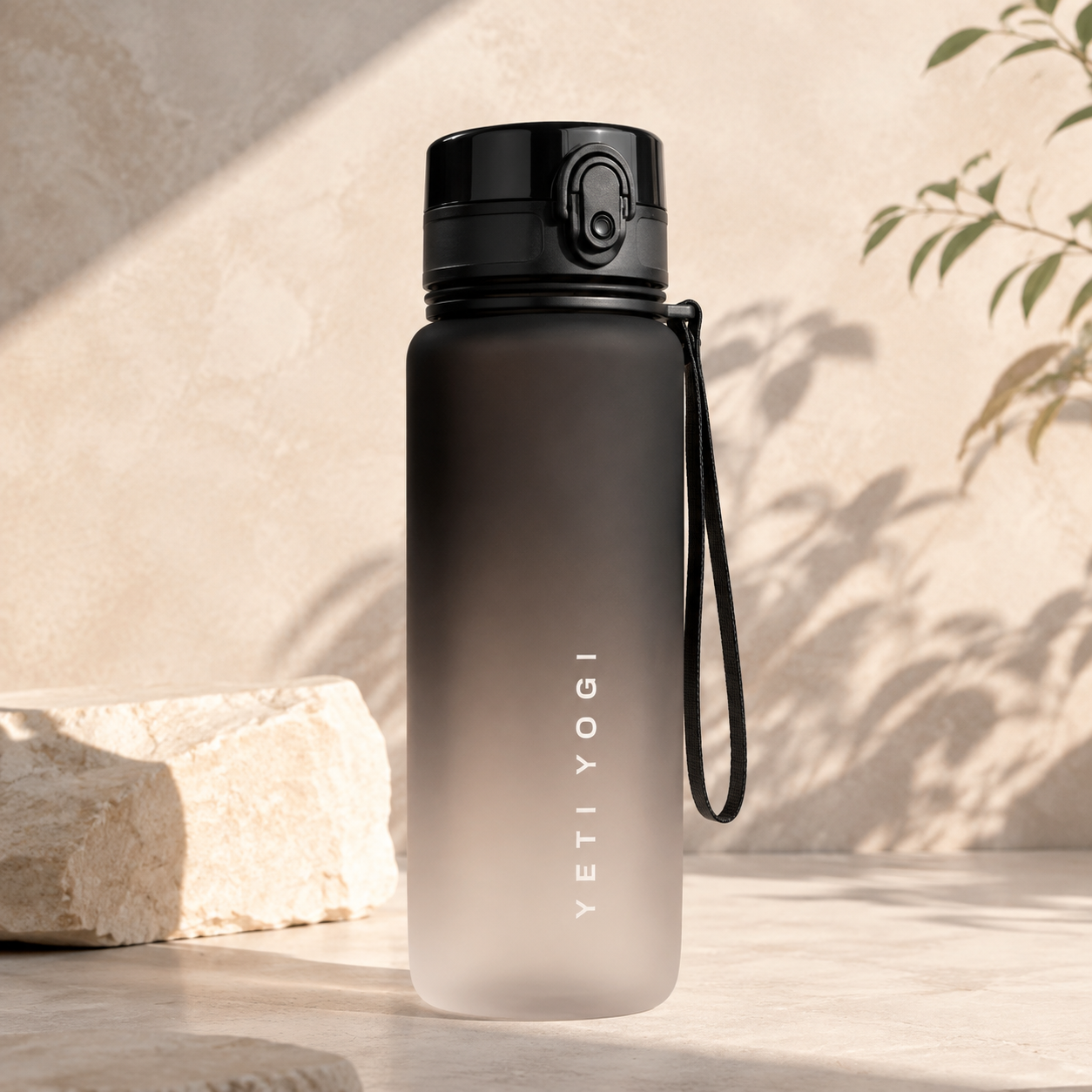 YETI YOGI Gym Bottle Smoke Black to Frost - hero