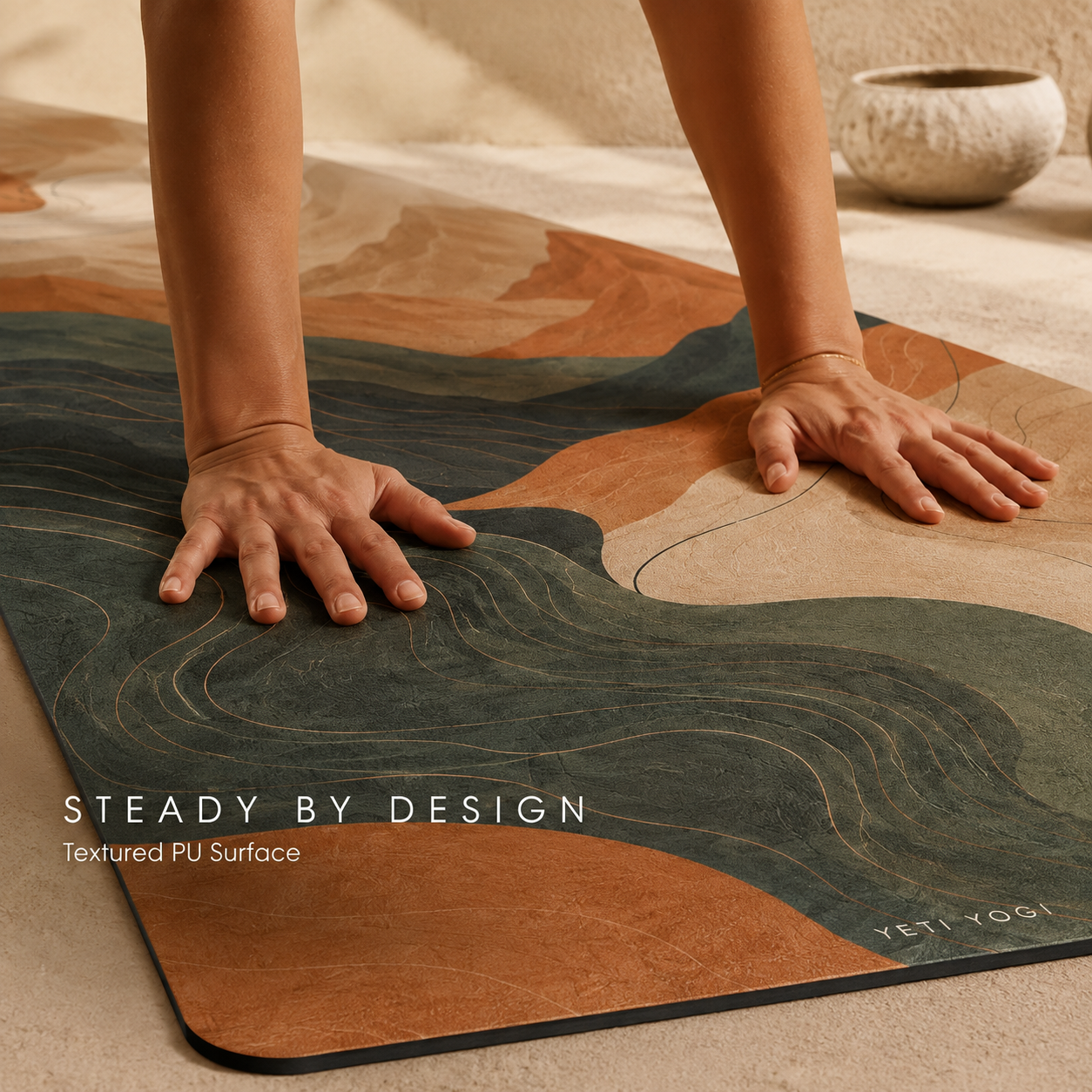 YETI YOGI Monsoon Peaks 6 mm PU yoga mat – PU surface detail